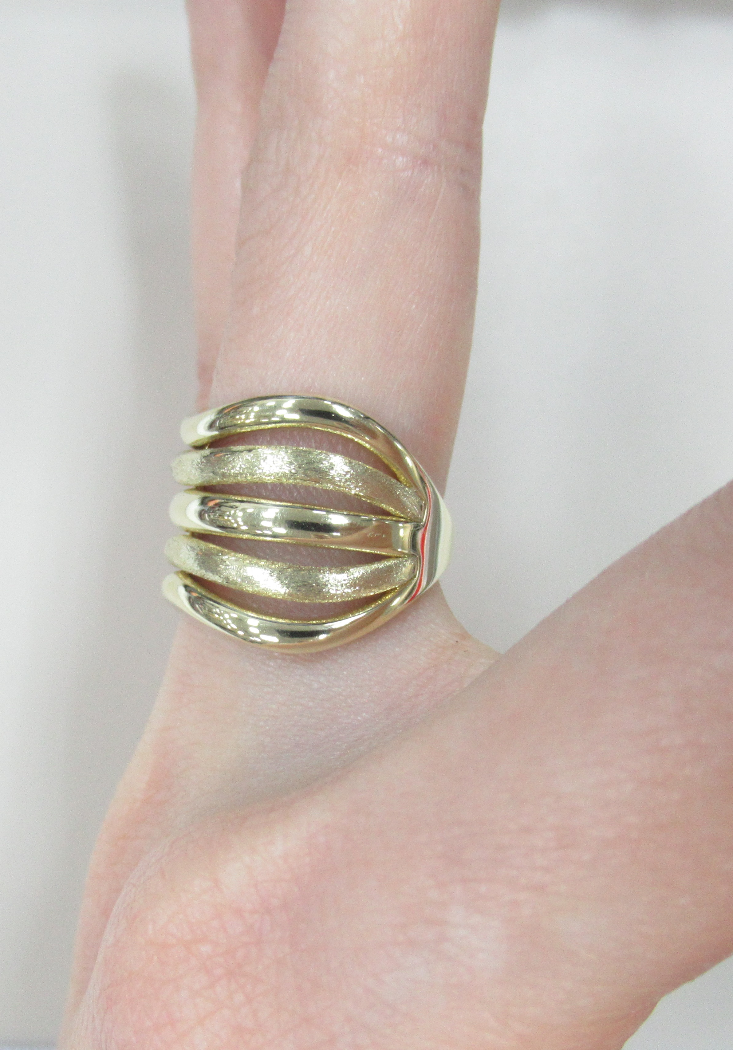 Кольцо из желтого золота